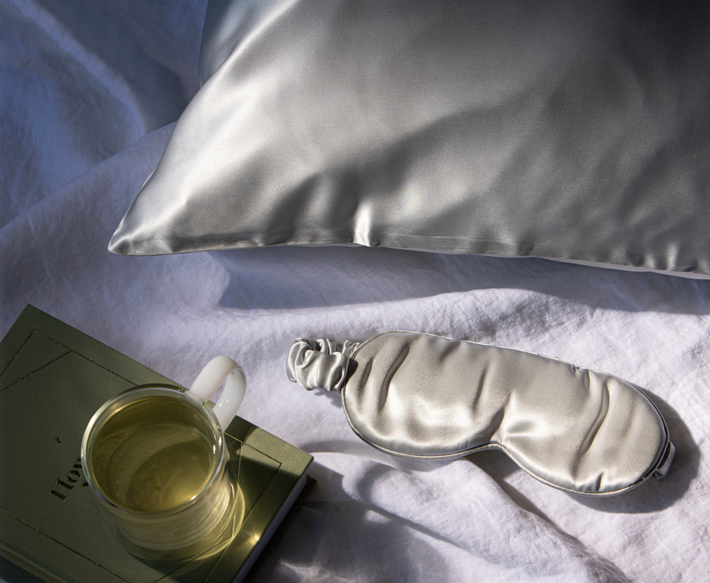 SILK SPA EYE MASK