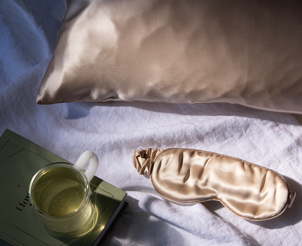 SILK SPA EYE MASK